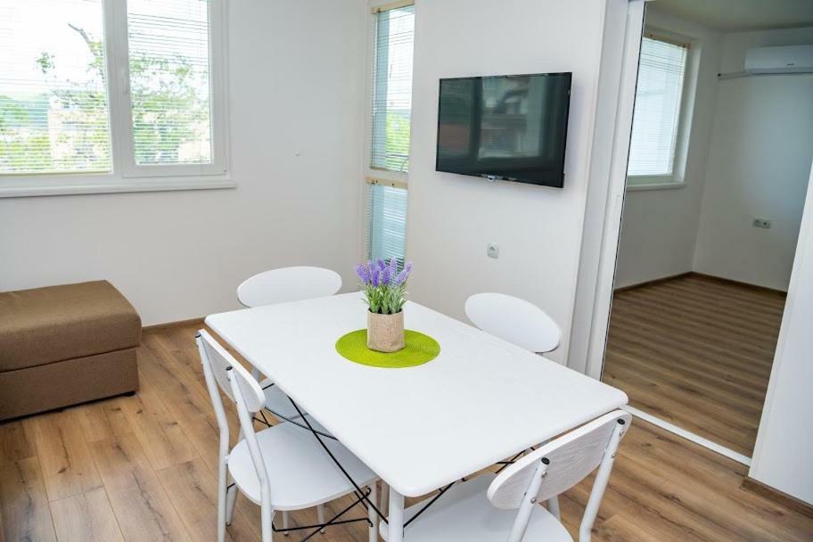 Apartment Vazrozhdenska Wielkie Tyrnowo Zewnętrze zdjęcie